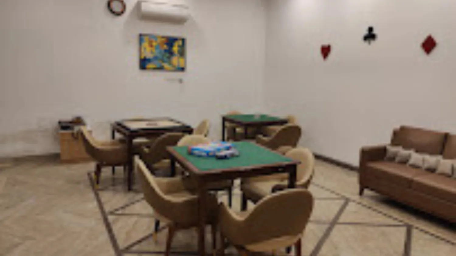 Aurum Floors Senior Living - Beautiful Landscape